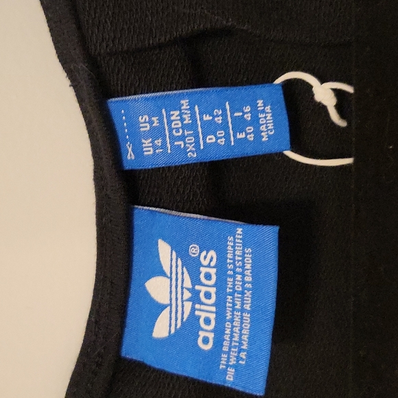 Sport dress with dots - Picture 3 of 5